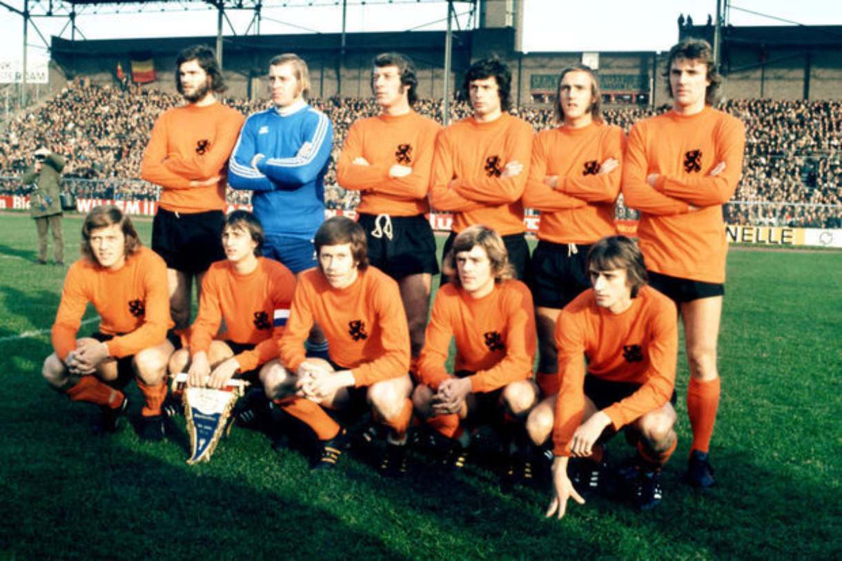 Elenco-da-Seleção-da-Holanda-1974